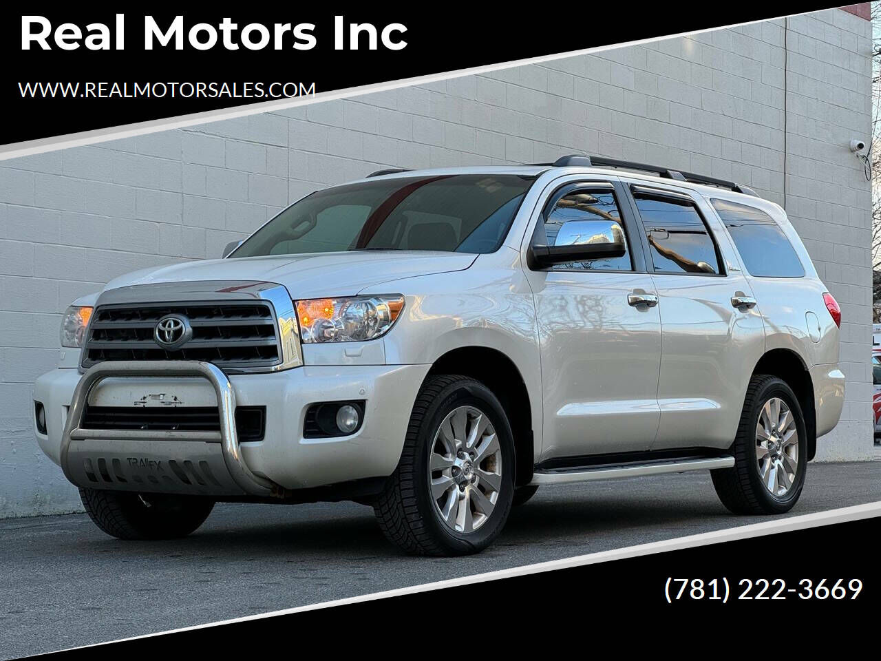 2013 TOYOTA Sequoia