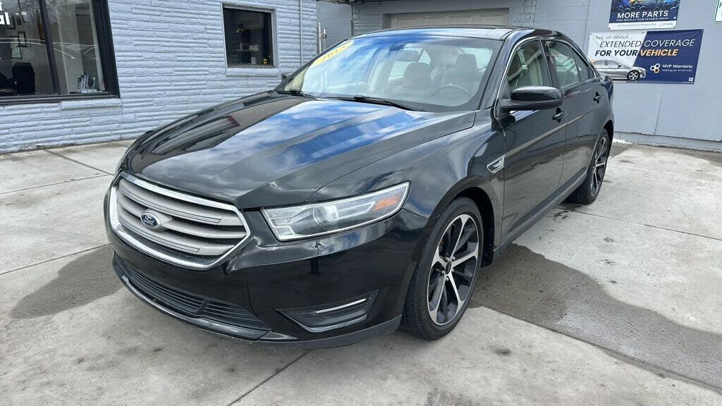 2015 FORD Taurus