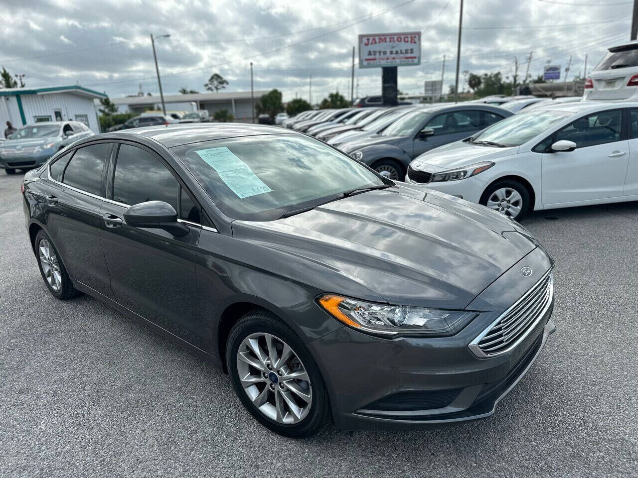 2017 FORD Fusion