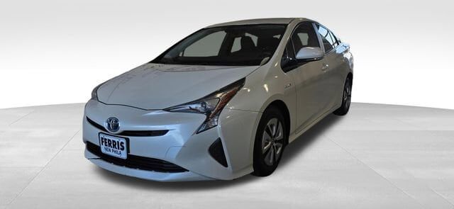 2016 TOYOTA PRIUS