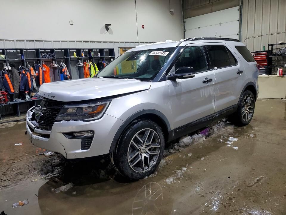 2018 FORD Explorer