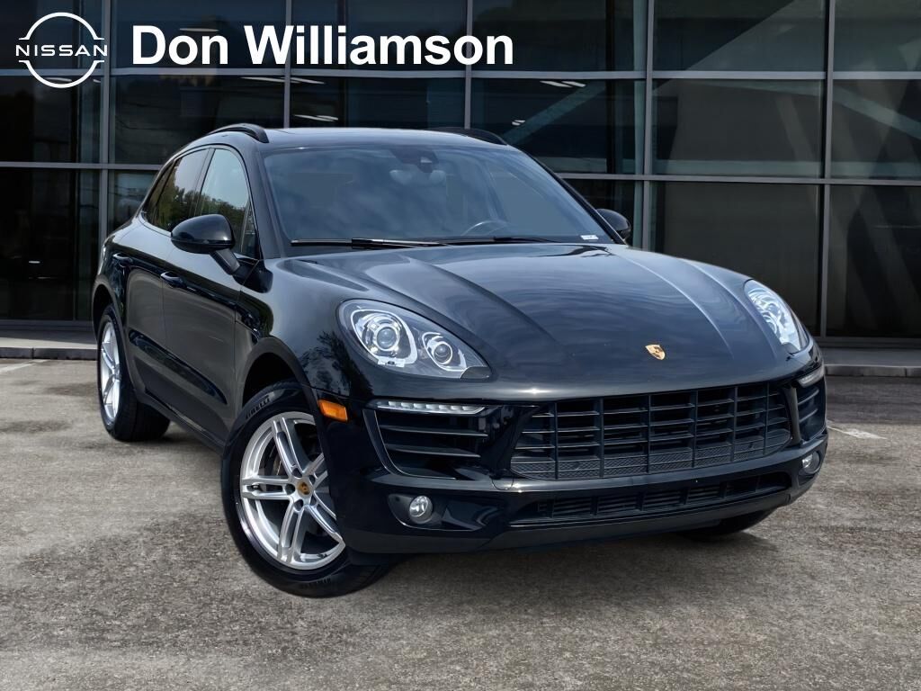 2018 PORSCHE Macan