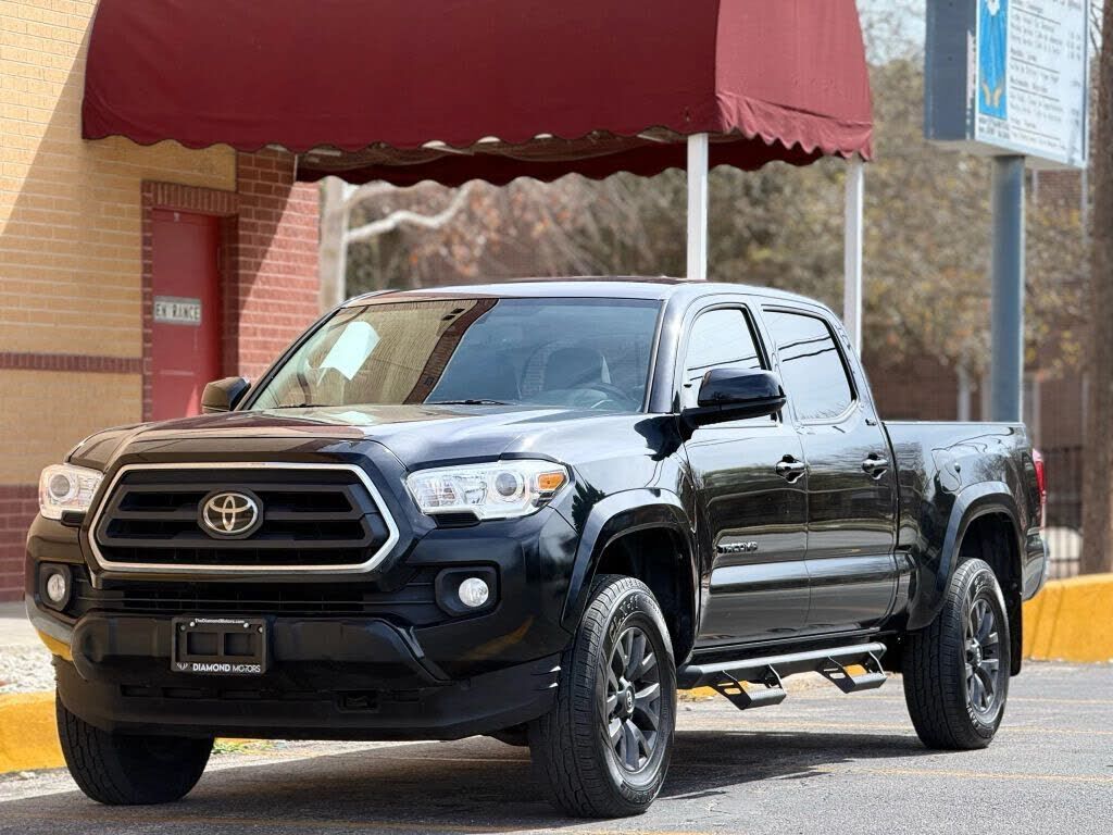 2021 TOYOTA Tacoma