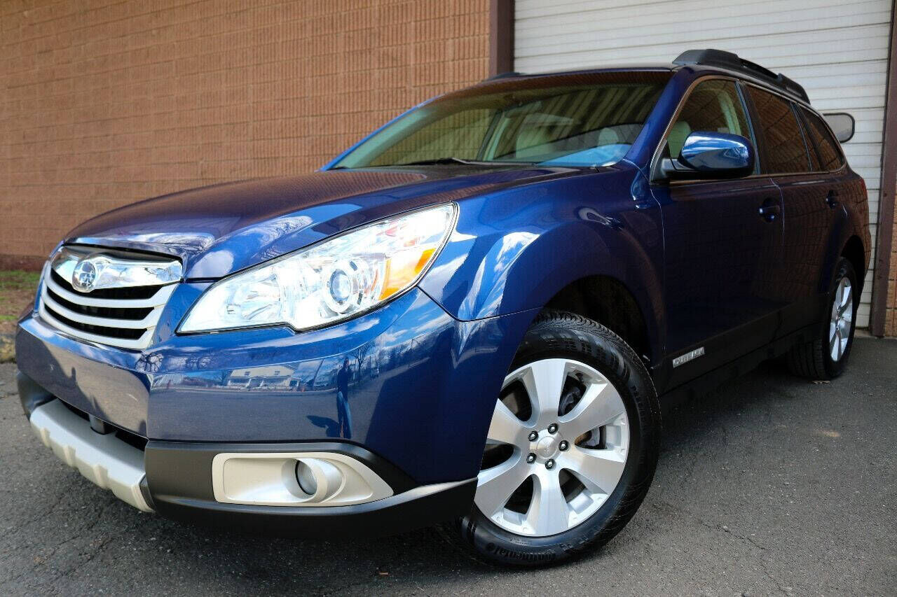 2011 SUBARU Outback