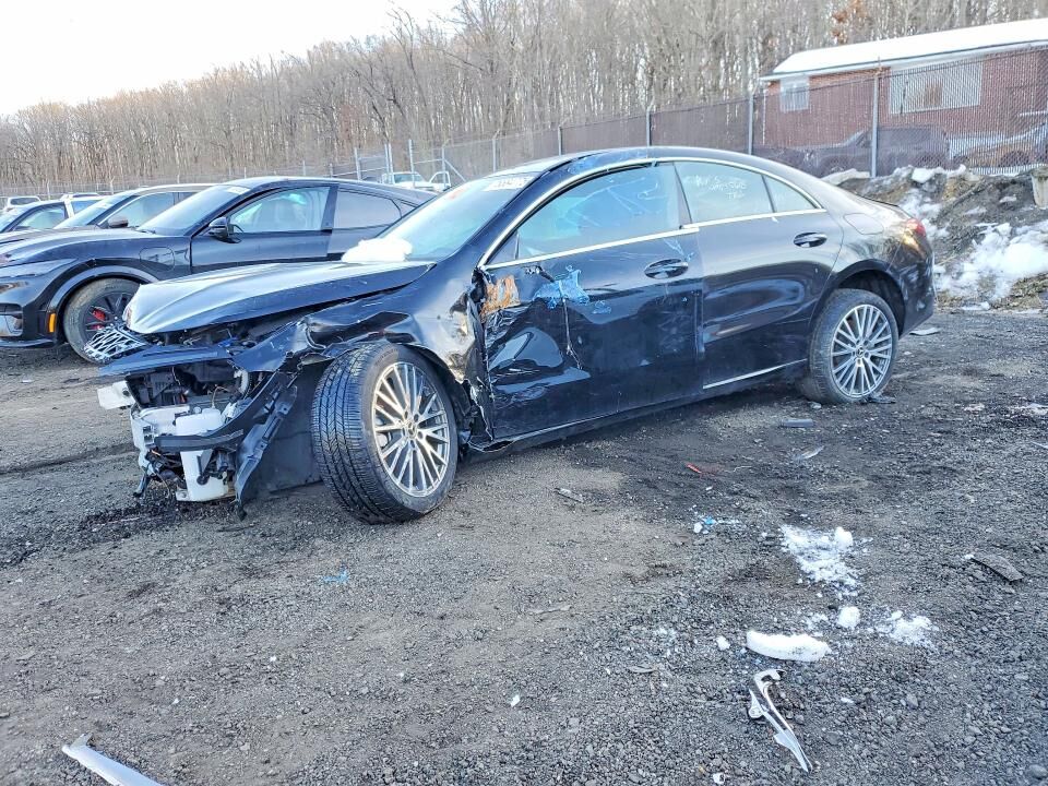 2025 MERCEDES-BENZ CLA-Class