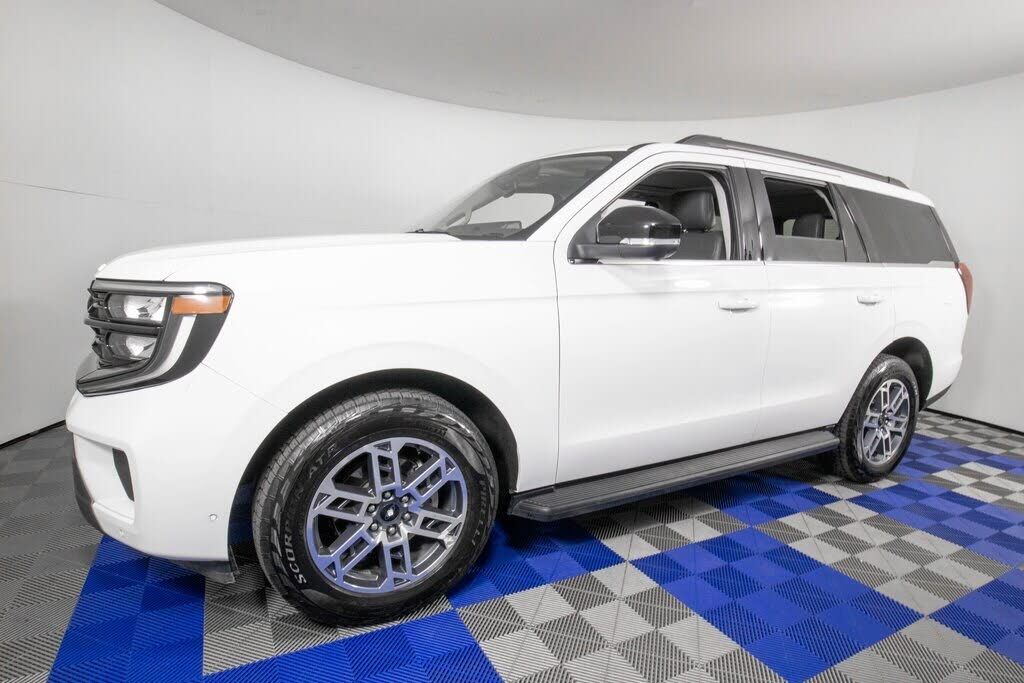 2025 FORD Expedition