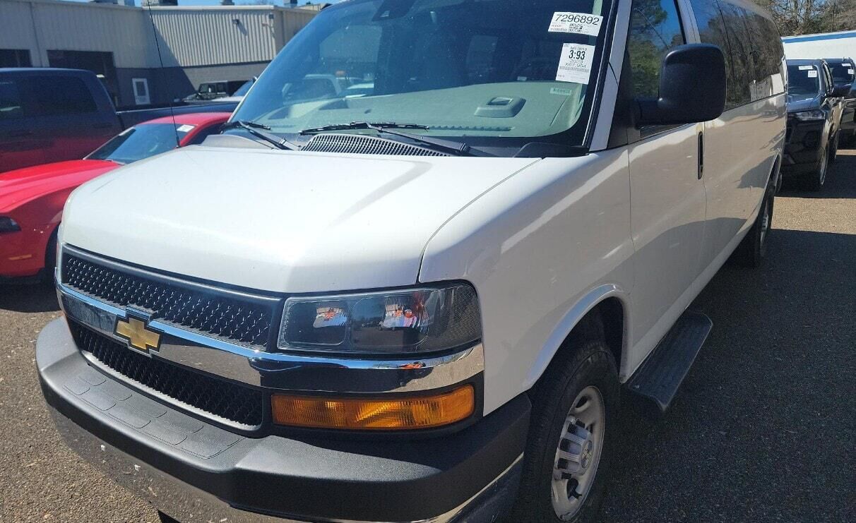 2023 CHEVROLET Express