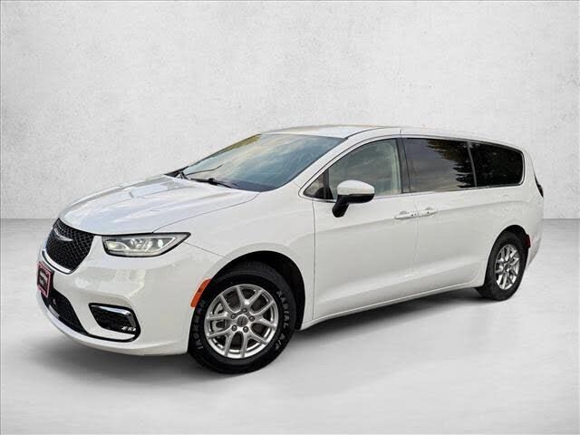 2023 CHRYSLER Pacifica