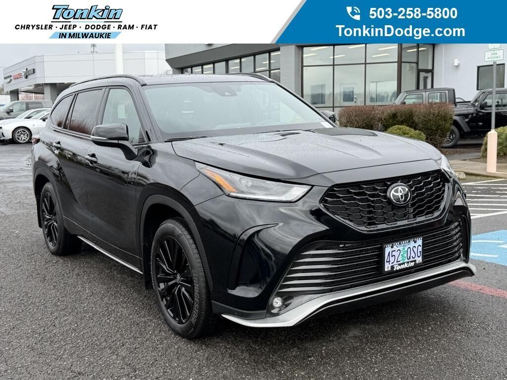 2025 TOYOTA Highlander