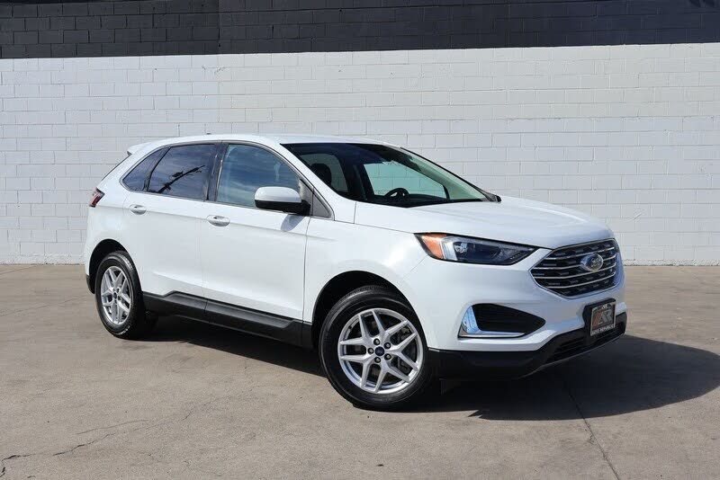 2022 FORD Edge