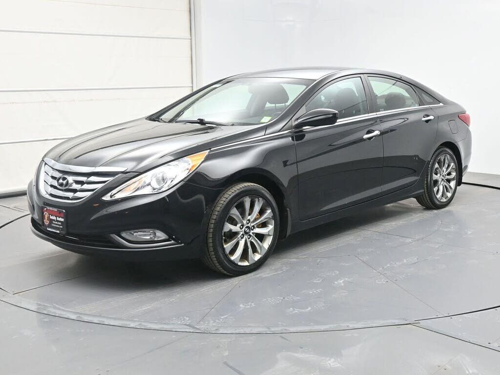 2011 HYUNDAI Sonata