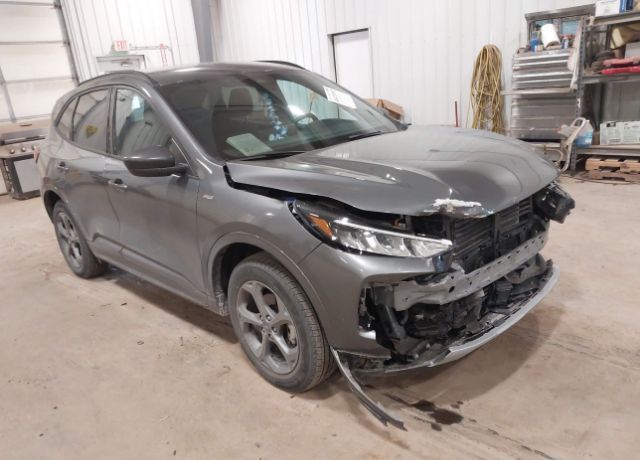 2024 FORD Escape