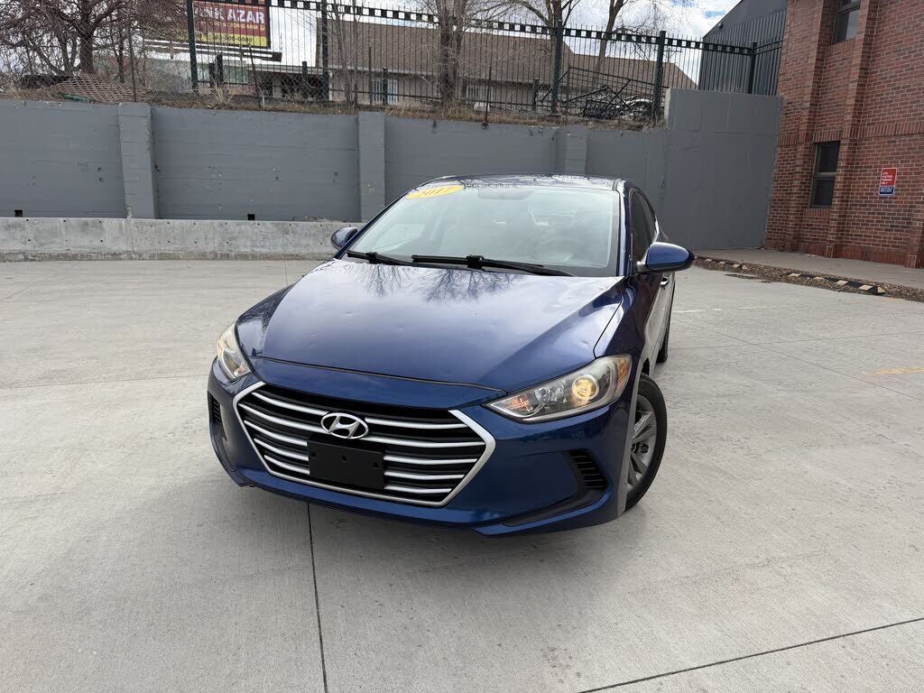 2017 HYUNDAI Elantra