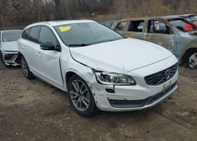 2015 VOLVO V60