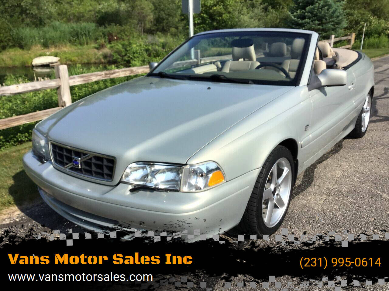 2004 VOLVO C70