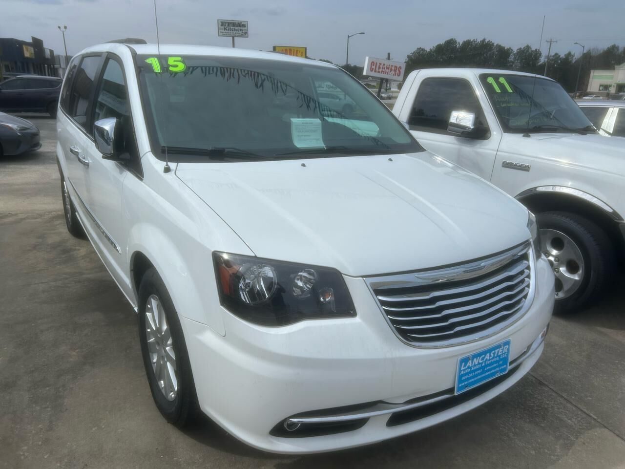 2015 CHRYSLER Town and Country