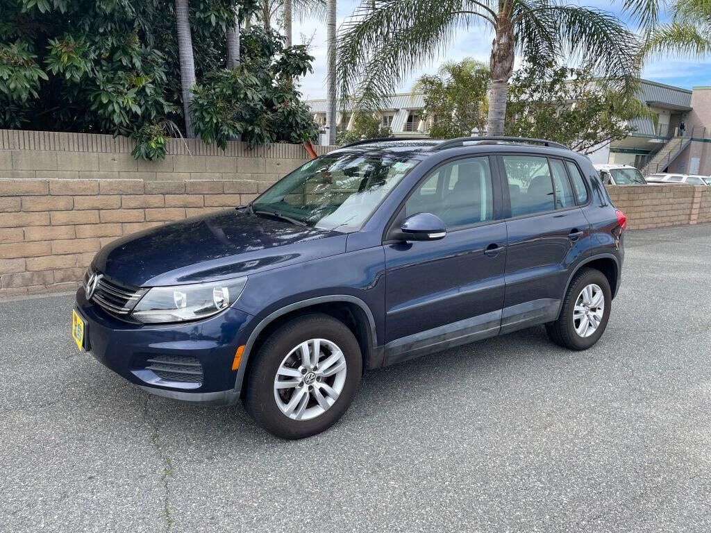 2016 VOLKSWAGEN Tiguan