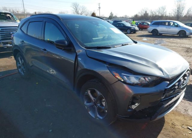 2025 FORD Escape