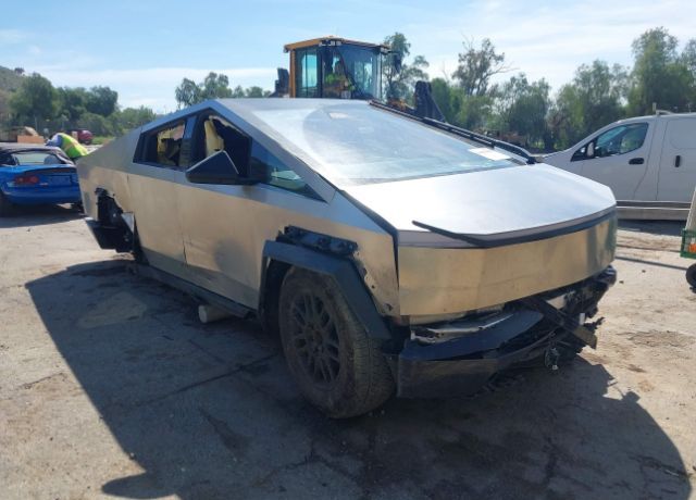 2024 TESLA Cybertruck