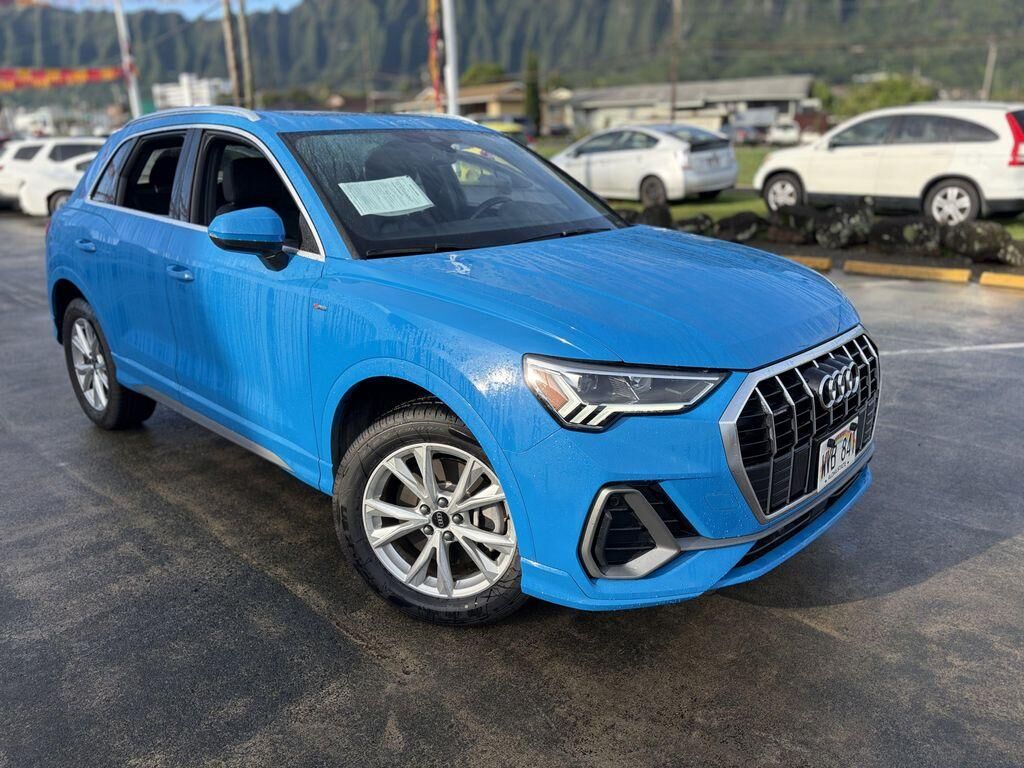 2023 AUDI Q3