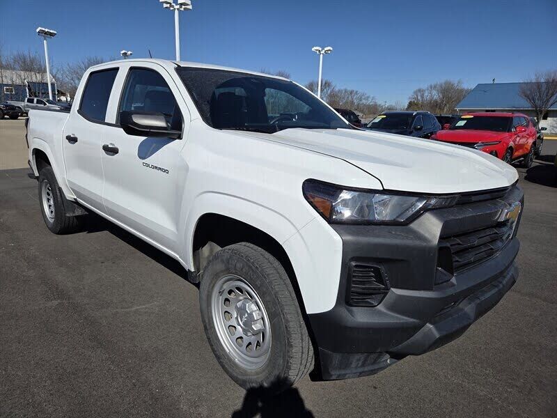 2023 CHEVROLET Colorado