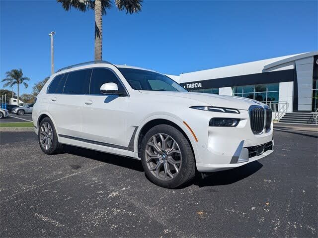 2025 BMW X7