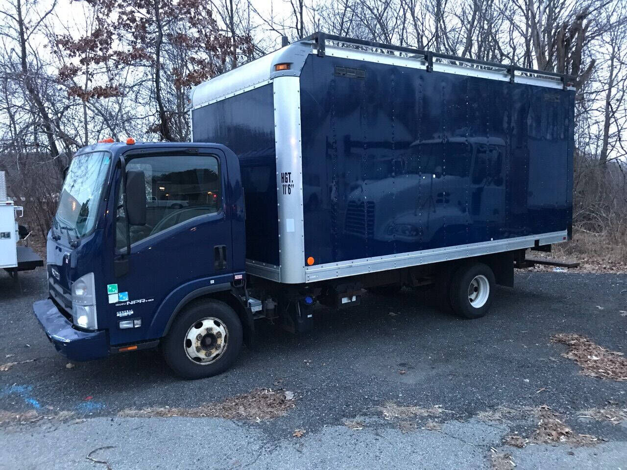 2012 ISUZU NPR/NPR-HD