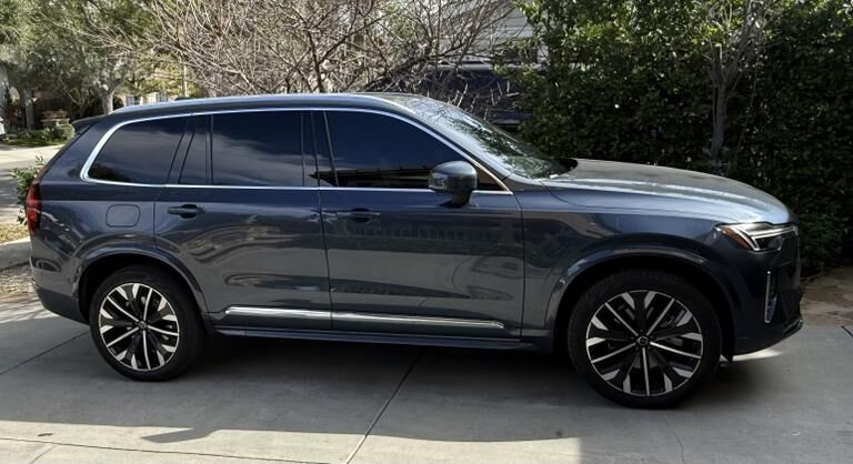 2026 VOLVO XC90