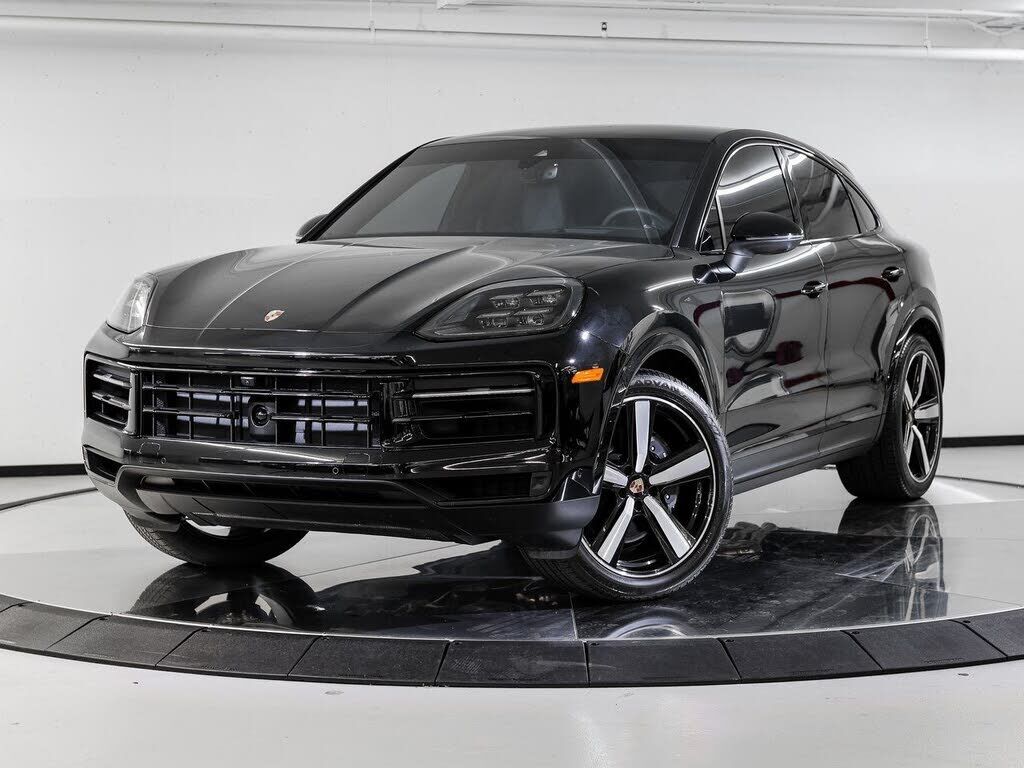 2025 PORSCHE Cayenne