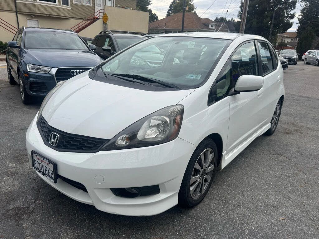 2013 HONDA Fit