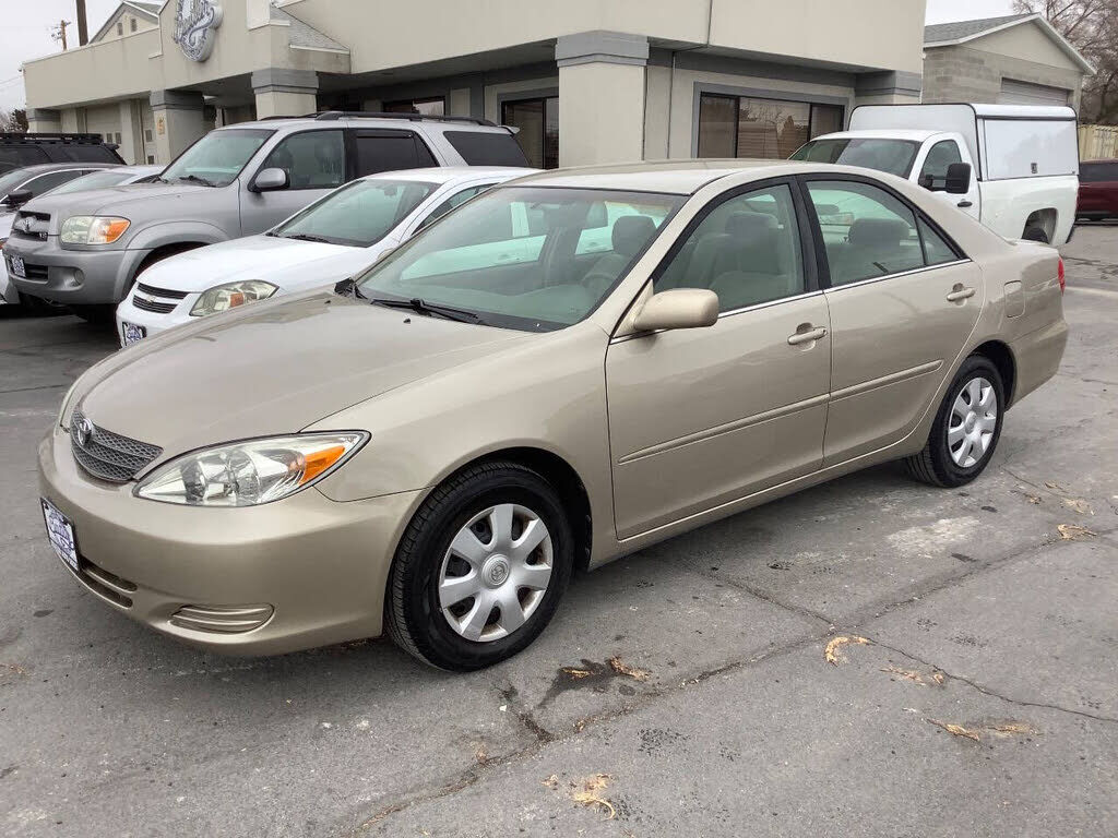 2004 TOYOTA Camry