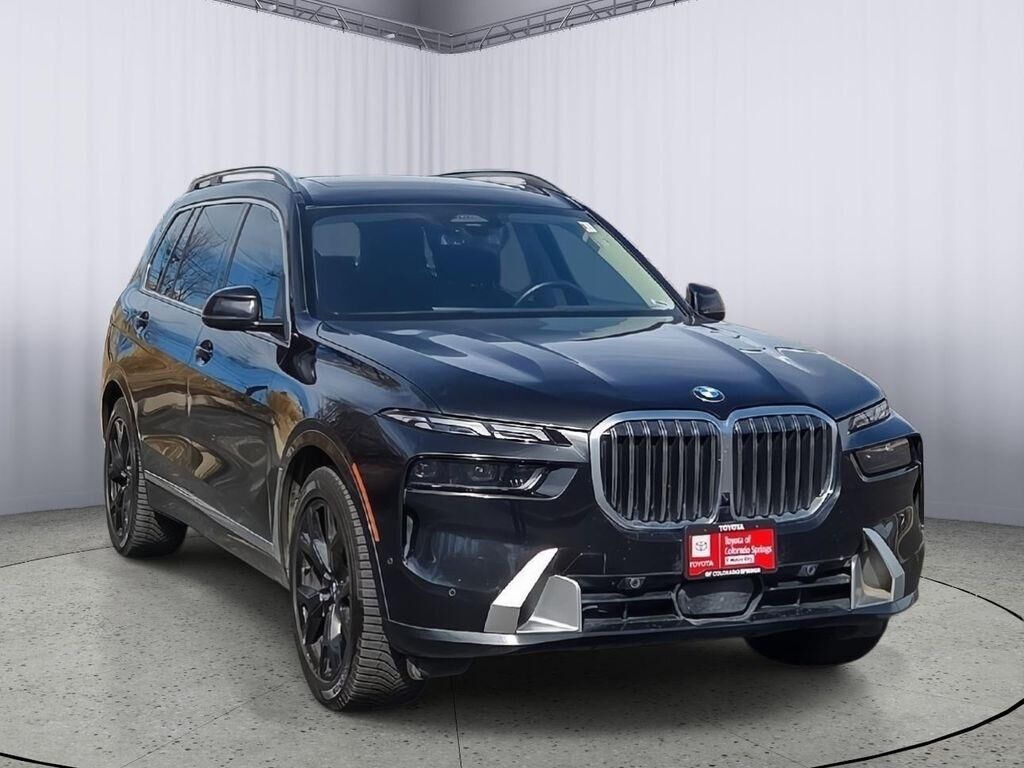 2023 BMW X7