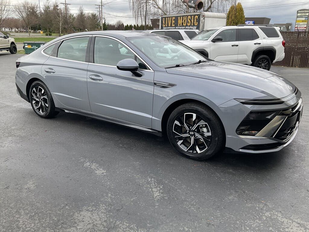 2024 HYUNDAI Sonata