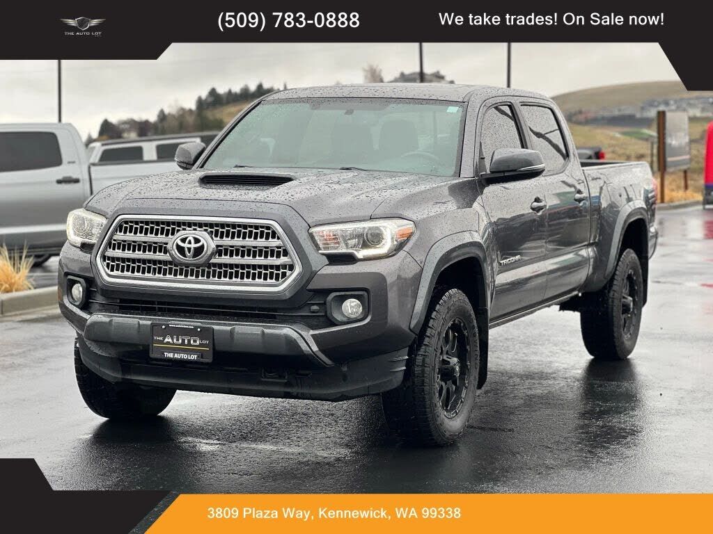 2017 TOYOTA Tacoma