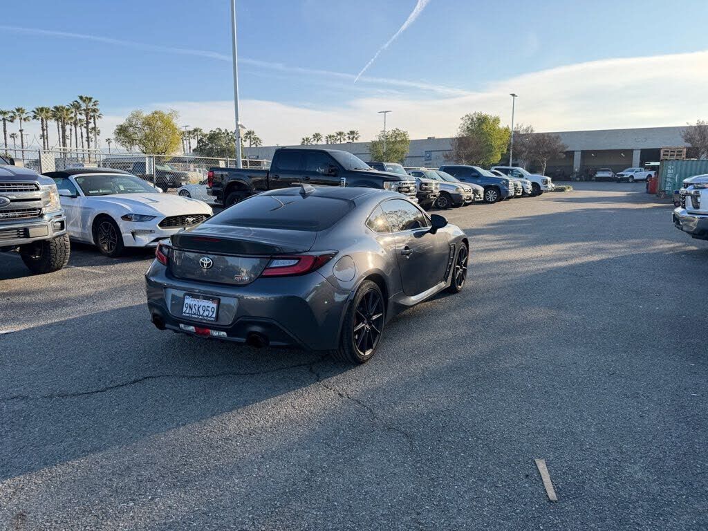 2024 TOYOTA GR86