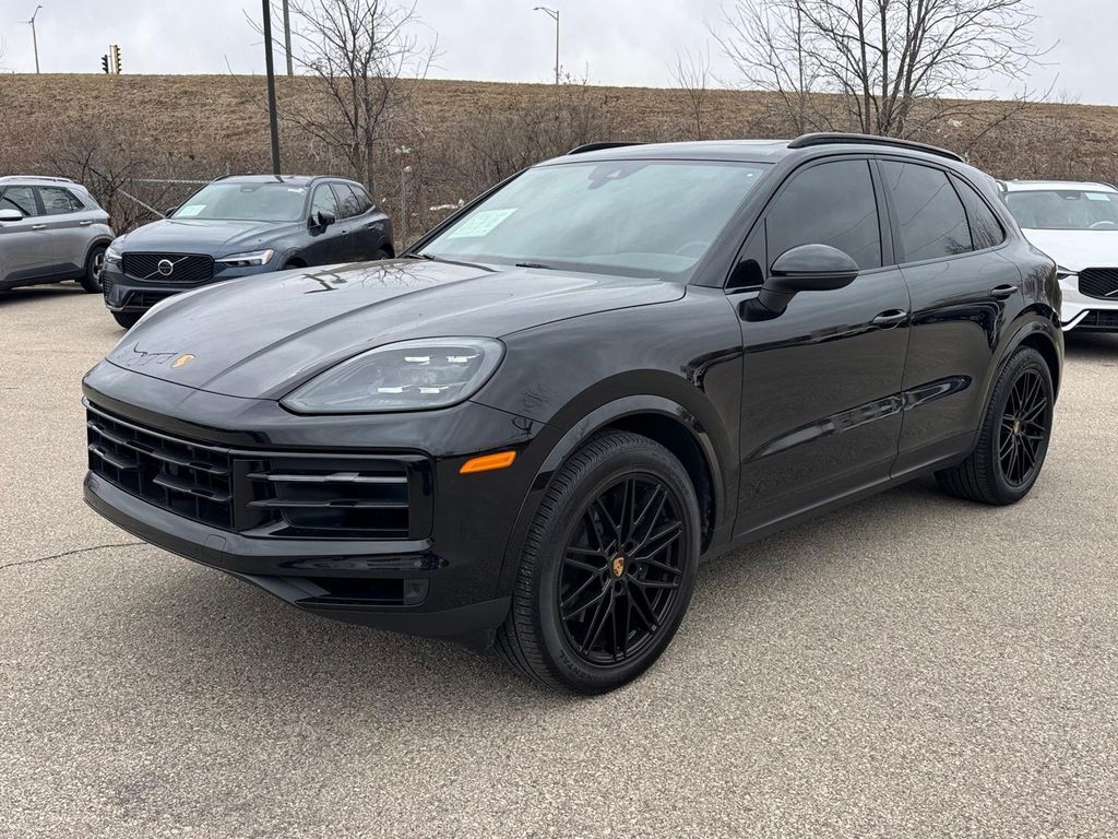 2024 PORSCHE Cayenne