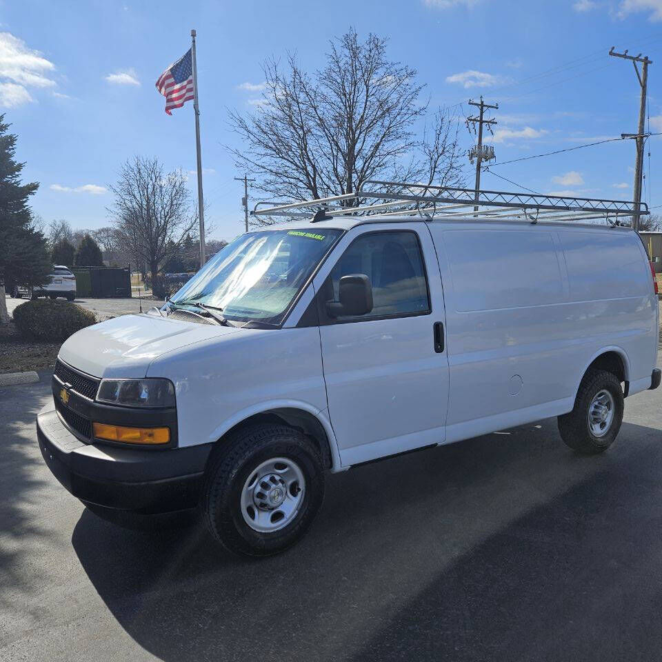 2021 CHEVROLET Express