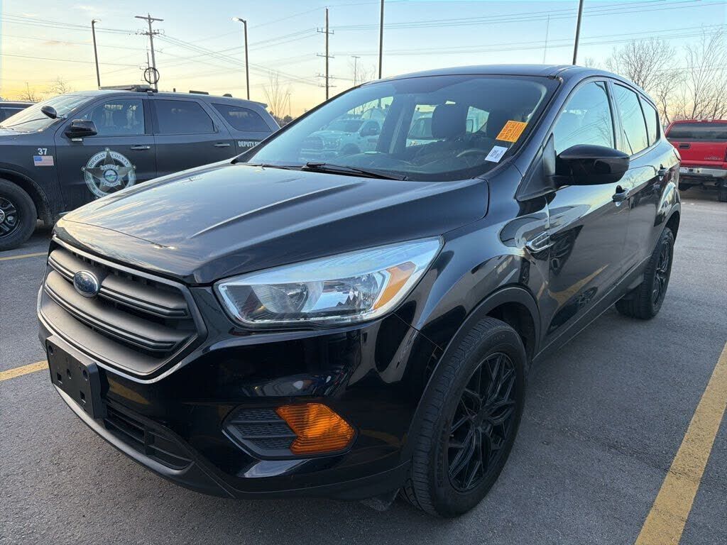 2017 FORD Escape