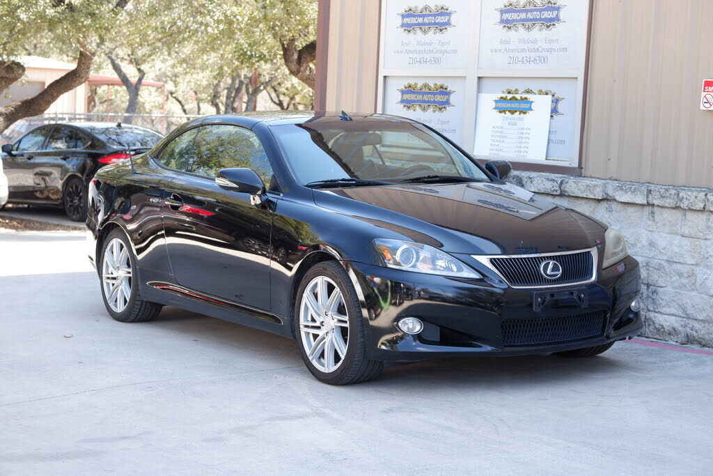2011 LEXUS IS