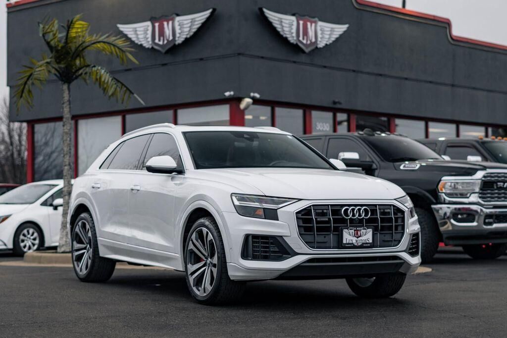 2019 AUDI Q8