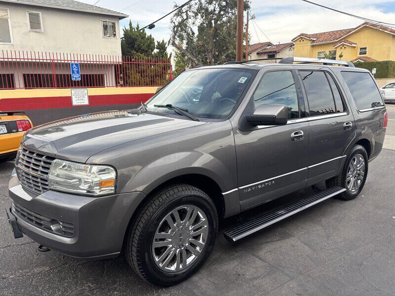 Lincoln Navigator