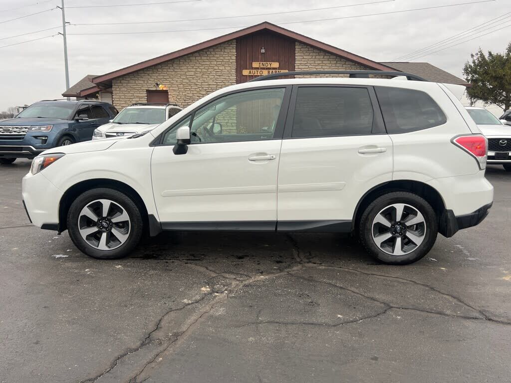 2017 SUBARU Forester