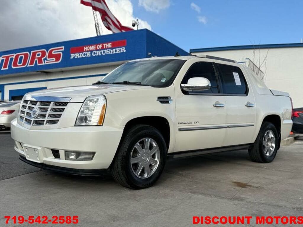 2011 CADILLAC Escalade
