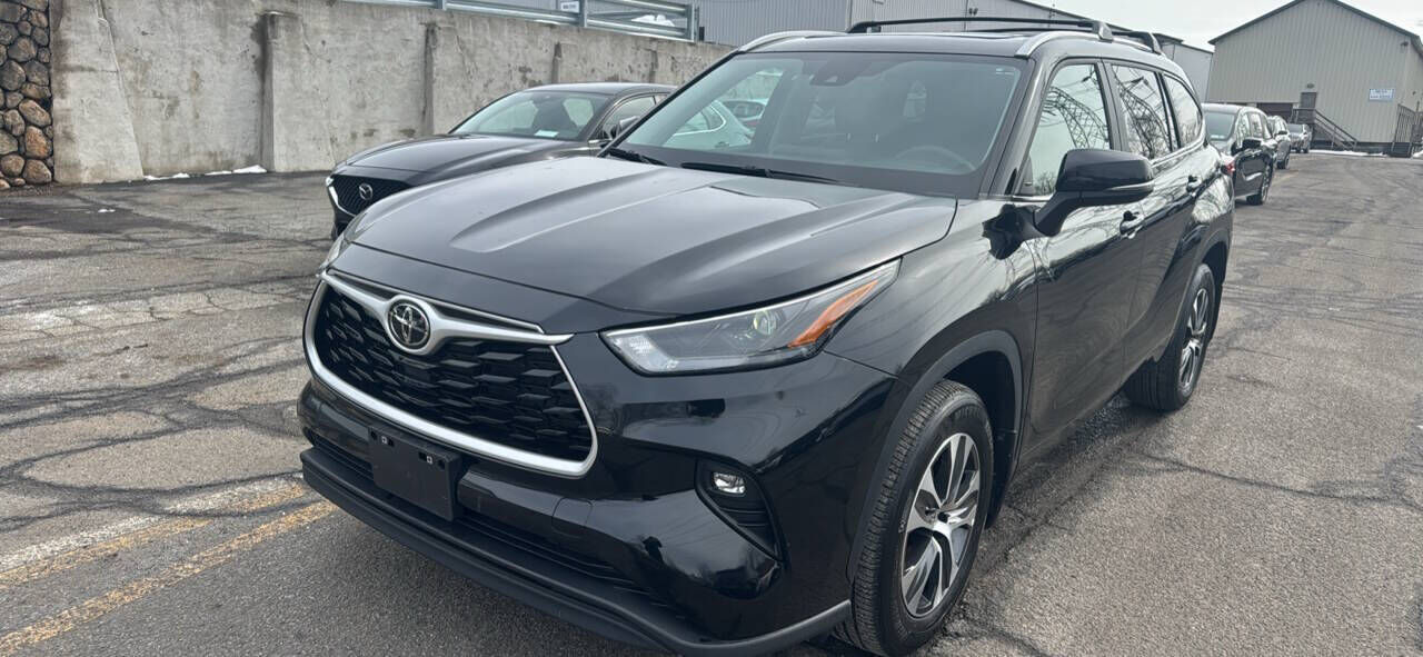 2023 TOYOTA Highlander