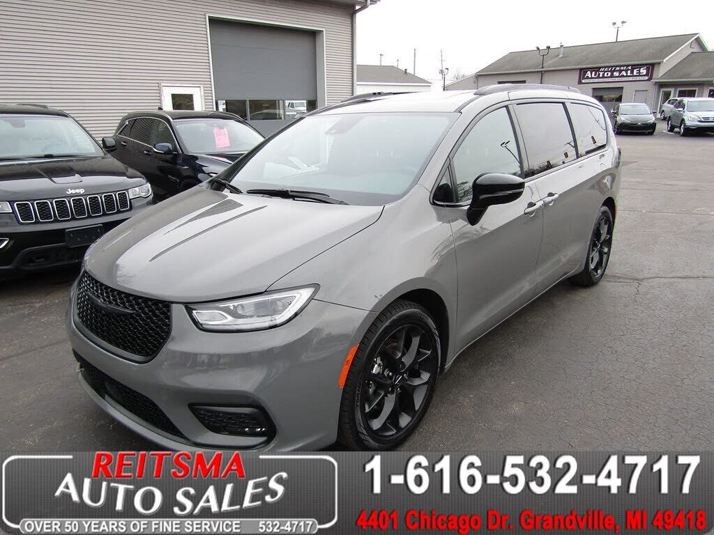 2025 CHRYSLER Pacifica