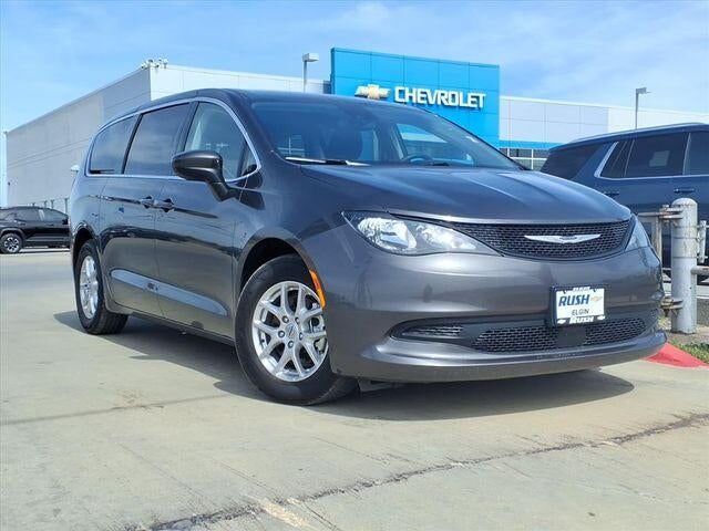 2023 CHRYSLER Voyager