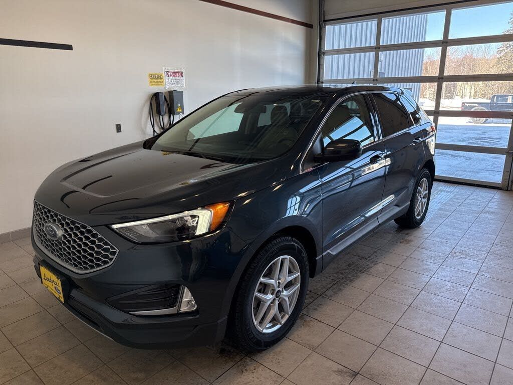 2024 FORD Edge