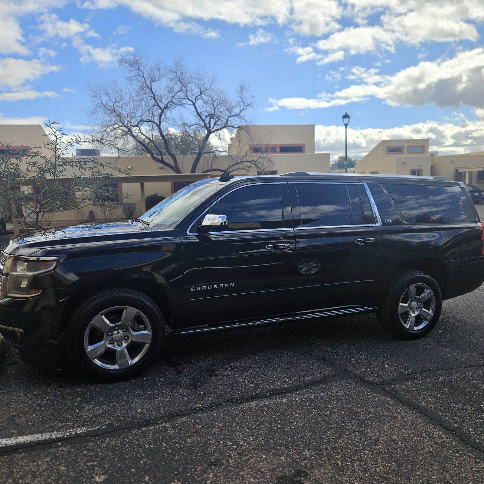 2016 CHEVROLET Suburban