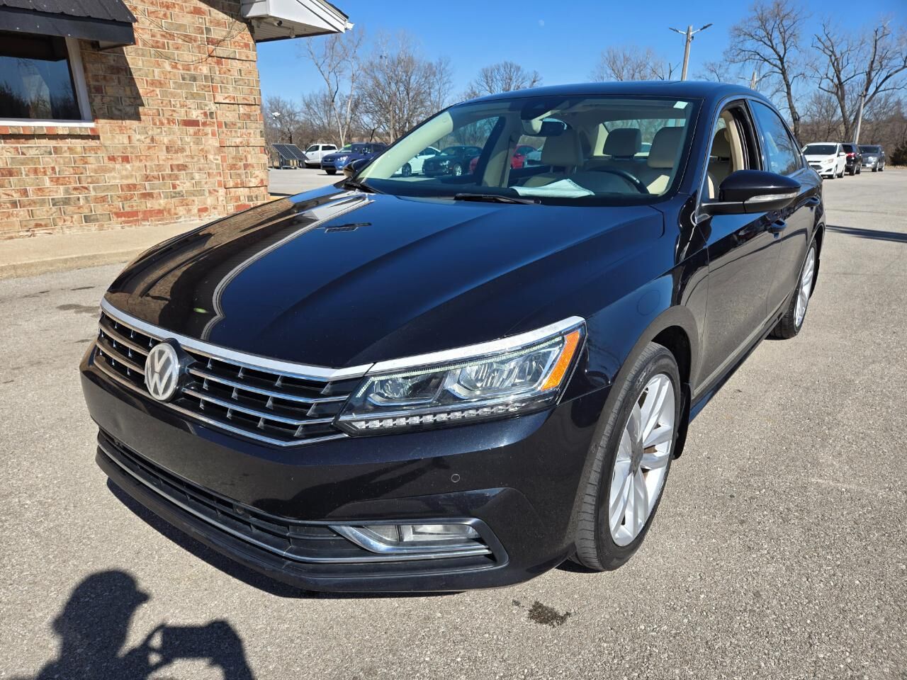 2017 VOLKSWAGEN Passat