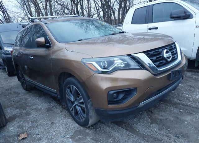 2017 NISSAN Pathfinder